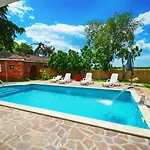 Zdenka Apartman